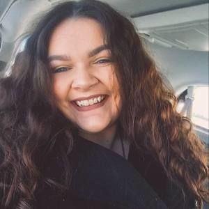 Meet your Posher, Emilie